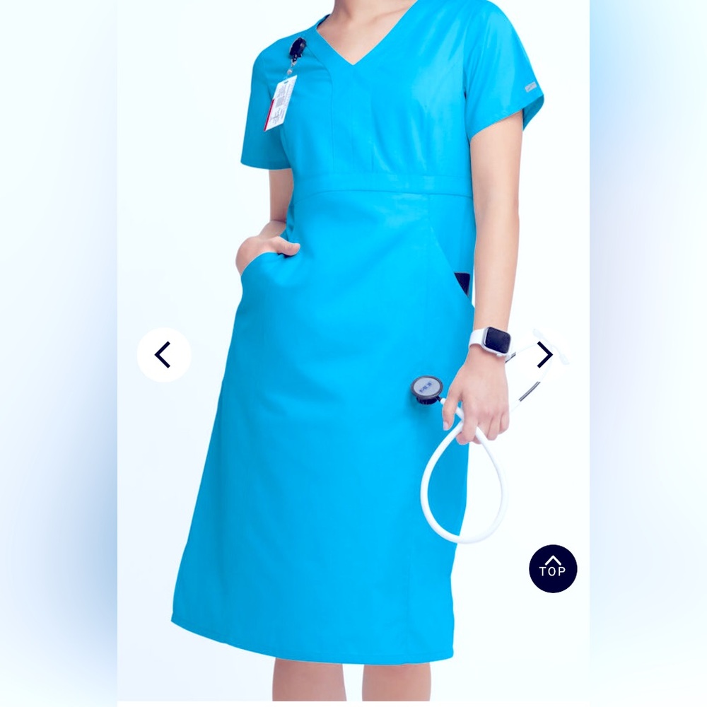 4 pockets- never worn, Butter Blue V-Neck Sheath Dress Raglan Short Sleeve